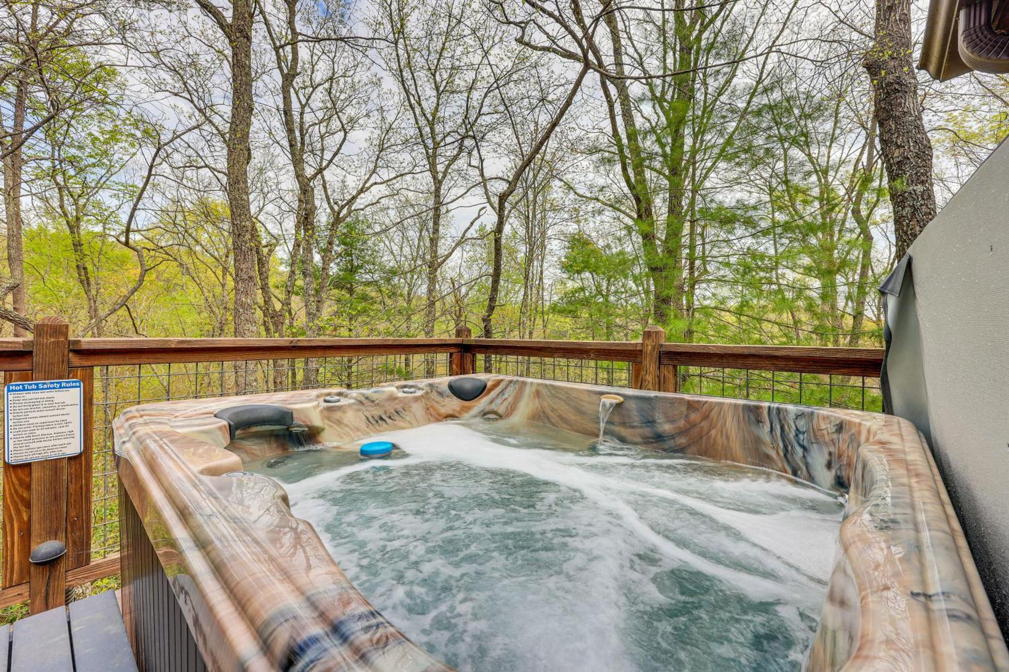 Cozy Cabin In Private Location With Hot Tub And Grill! Villa Blue Ridge Exterior photo